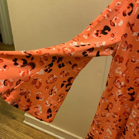 Pink Leopard Flared Top - Picture 3 of 3